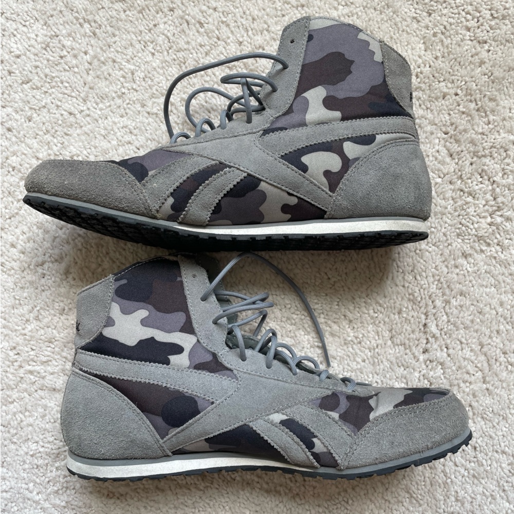 Wrestling sneakers size 8.5 men, 10 women
